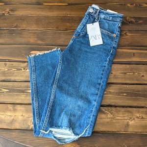 Zara Hi-Rise Ankle Length Slim Jeans